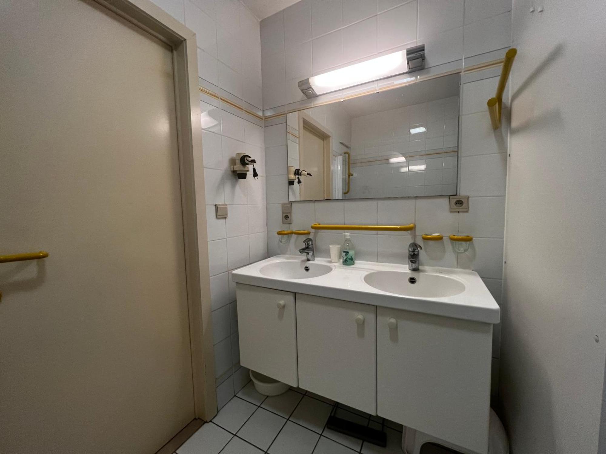 Beachview And Parking Apartment