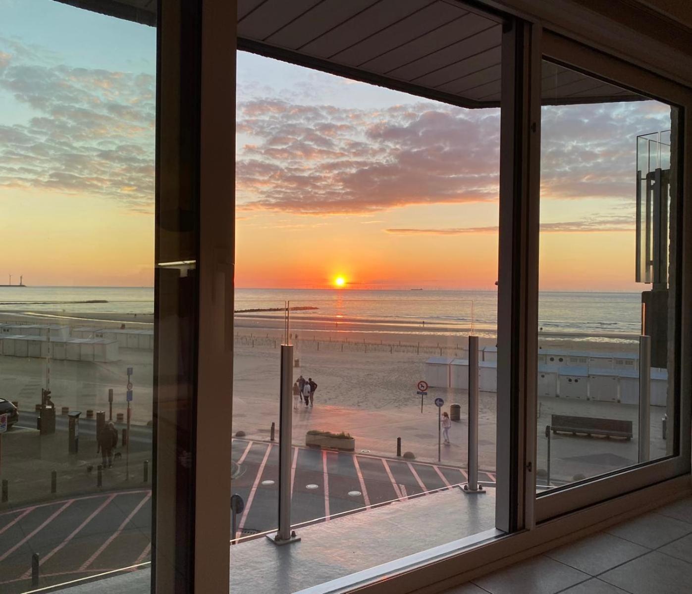 Beachview And Parking Knokke-Heist