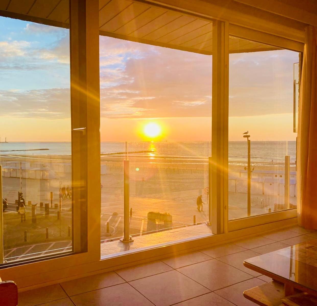 Beachview And Parking Apartment Knokke-Heist